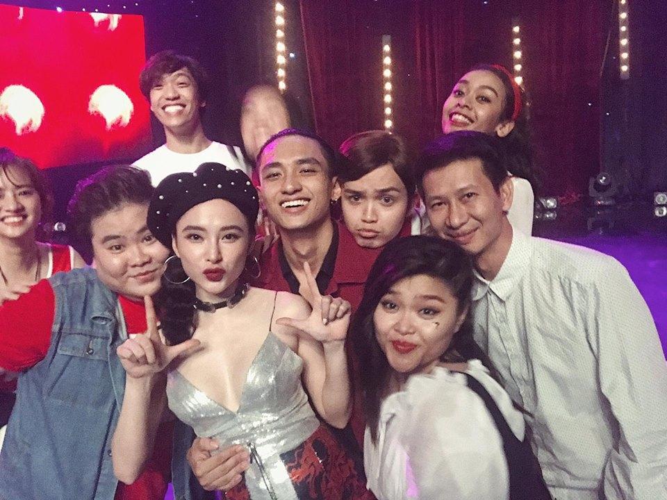 Glee: Lộ ảnh con gái của Angela Phương Trinh và Hữu Vi-8