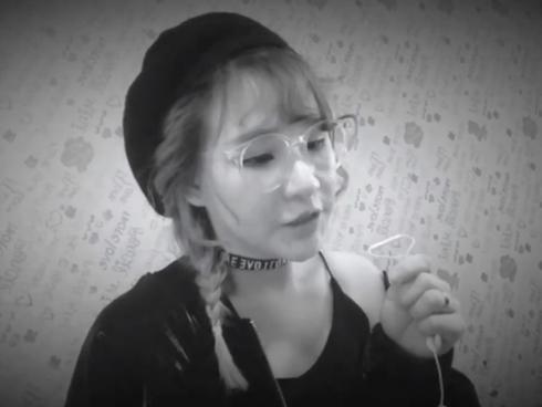 Hot girl - hot boy Việt 18/10: Yến Tatoo gây thương nhớ khi cover hit của Noo Phước Thịnh