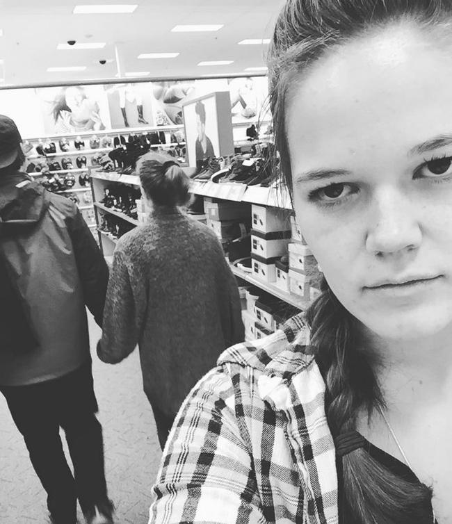 Cô gái chứng minh ế cũng phải có vị thế của... ế-10