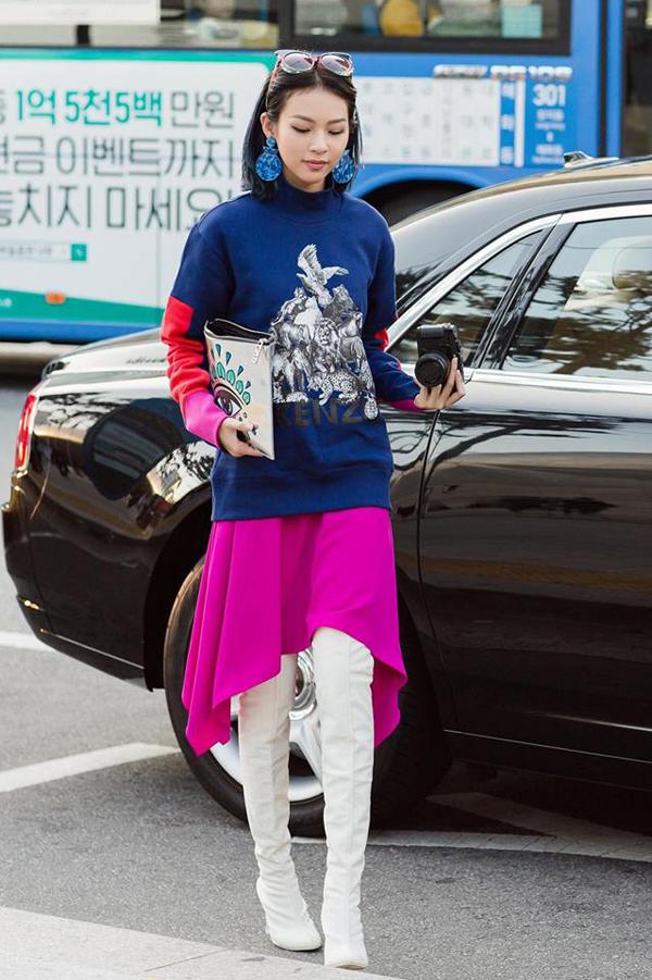 Ngày đầu ra quân, Phí Phương Anh chễm chệ trên tạp chí Vogue Pháp và Mỹ-4