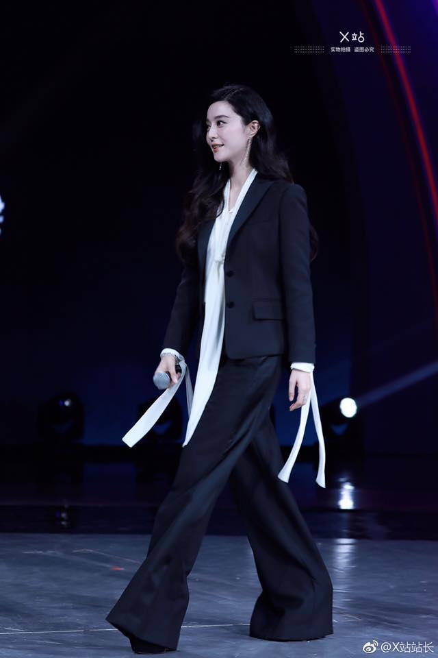 Phạm Băng Băng trổ tài ảo thuật khiến khách mời kinh ngạc-10