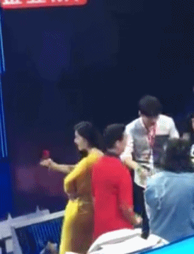 Phạm Băng Băng trổ tài ảo thuật khiến khách mời kinh ngạc-4