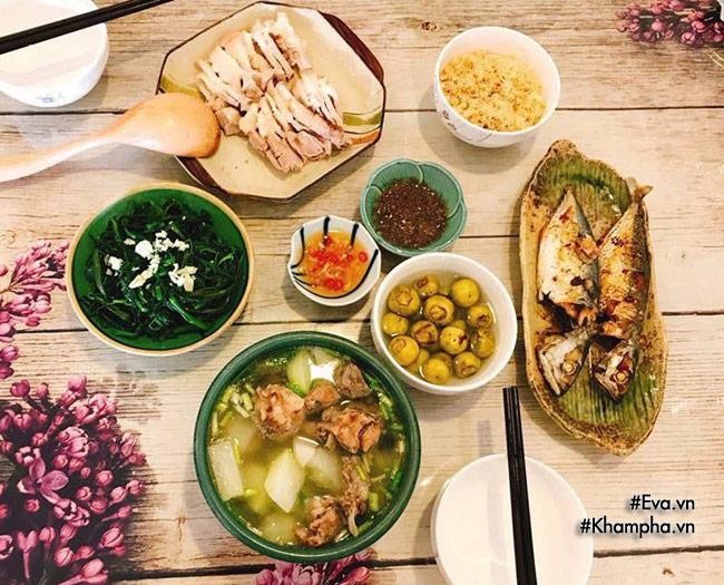 9x độc thân cứ hứng lên là nấu nhiều bữa ngon đãi bạn bè-4