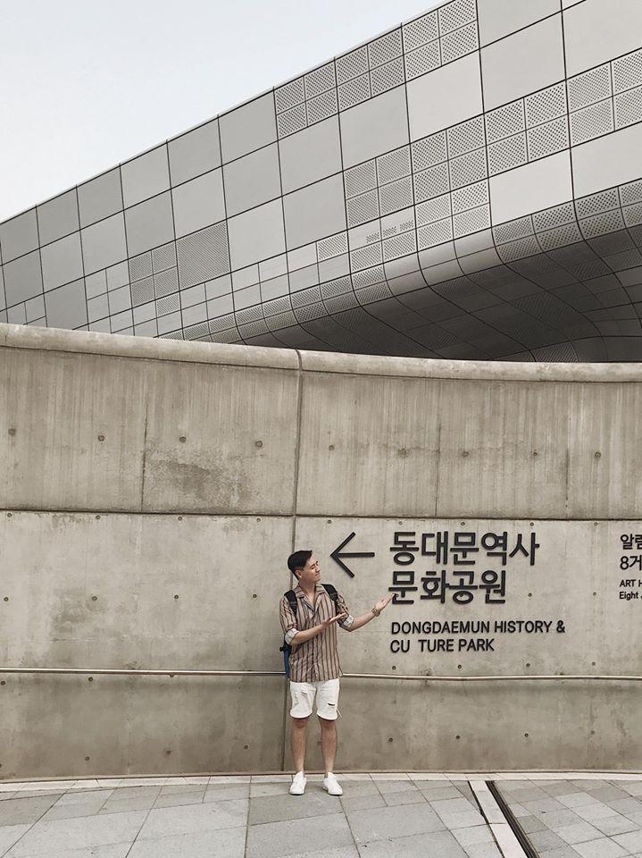 Hot girl - hot boy Việt 19/10: Đằng sau Vlog Bố mẹ cũng sống ảo của Huy Cung là câu chuyện cực ý nghĩa-5