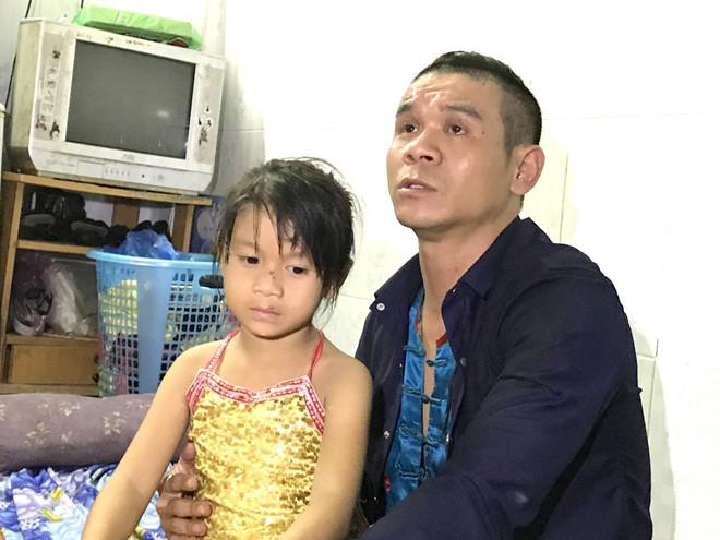 Nghệ sĩ xiếc Việt bao lần nuốt kiếm trào máu và 200 lần nhập viện-2
