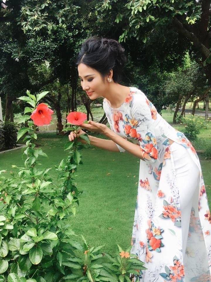 Tin sao Việt 19/10: Hà Tăng khoe dung mạo mỹ nhân từ khi còn tấm bé-3