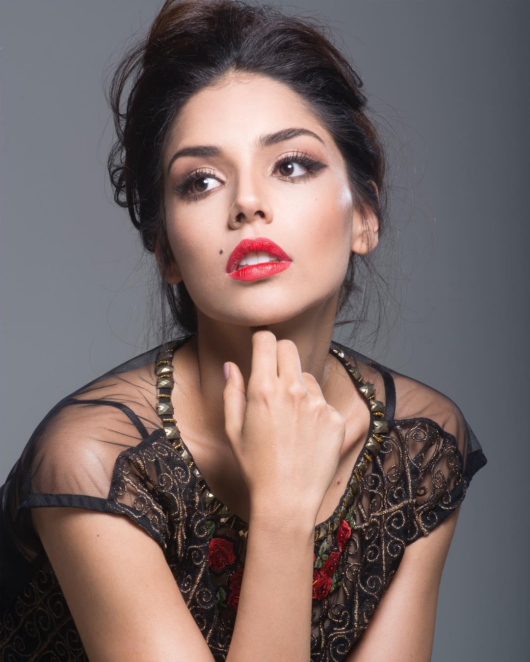 Để đăng quang Miss Universe 2017, Nguyễn Thị Loan phải hạ bằng được những đối thủ này-4