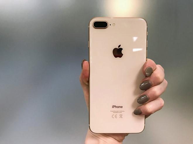 Apple cắt giảm một nửa đơn hàng iPhone 8-1
