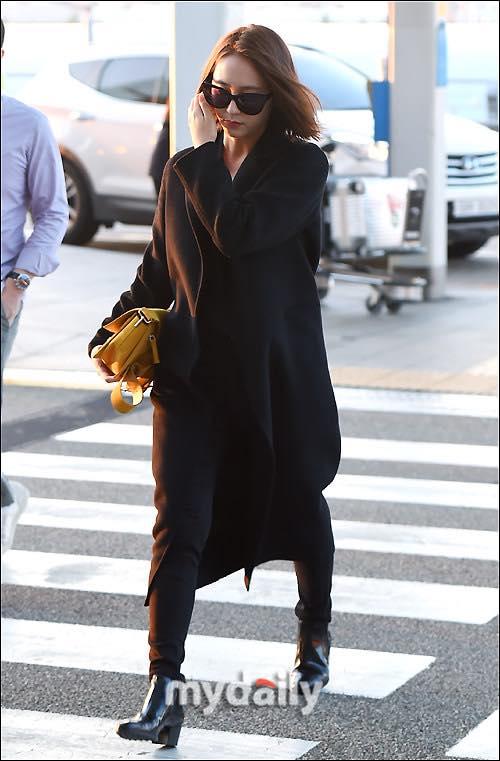 Sao Hàn 20/10: Nữ thần sexy UEE ngày càng tong teo đến đáng sợ-3