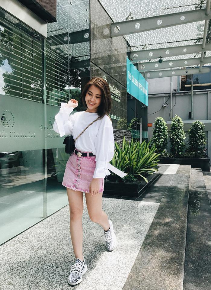 Hot girl - hot boy Việt 21/10: B Trần khoe body hoàn hảo khi mặc tạp dề vào bếp-7