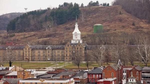 Rợn tóc gáy khám phá 5 địa điểm kinh dị nhất dịp Halloween-2