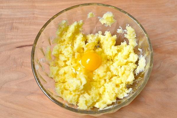 Cuối tuần làm bánh khoai cay nhâm nhi thật tuyệt!-2