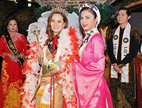 Lộ diện Nữ hoàng Doanh nhân Việt Nam quốc tế 2017-1