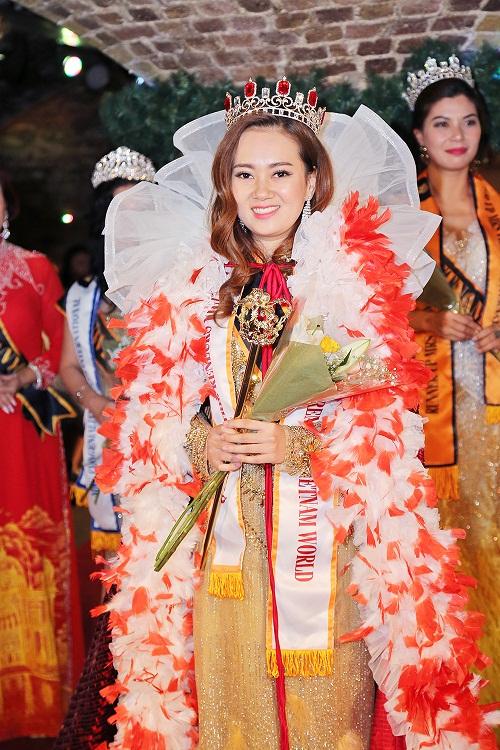 Lộ diện Nữ hoàng Doanh nhân Việt Nam quốc tế 2017-2