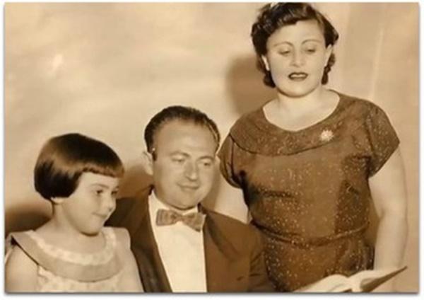 Người phụ nữ có IQ 200 nhờ dự án đào tạo thiên tài của cha-1