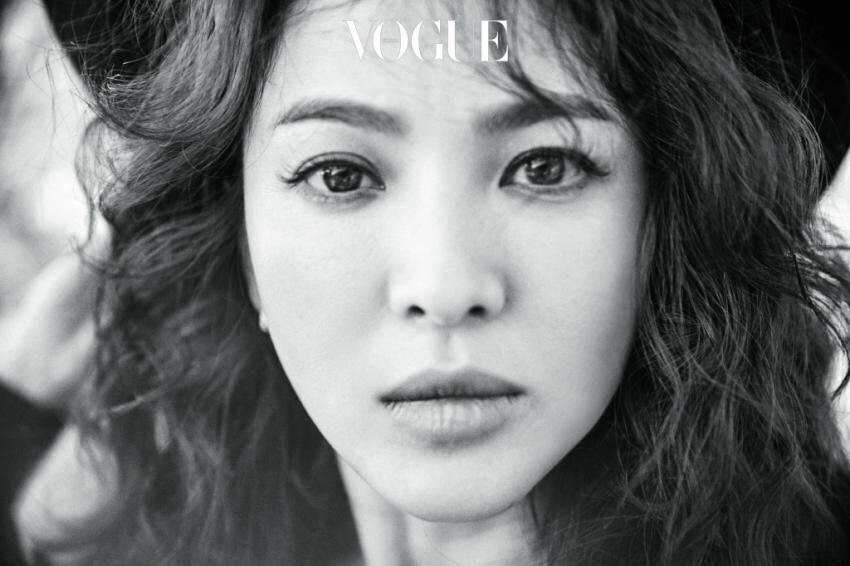 Khách mời sẽ bị chiếu laze nhắc nhở nếu dùng điện thoại chụp ảnh trong đám cưới Song Hye Kyo-4