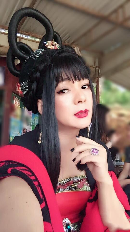 Tin sao Việt 21/10: Không cần ăn ngon mặc diện, Linh Chi triết lý về giàu có thực sự-3