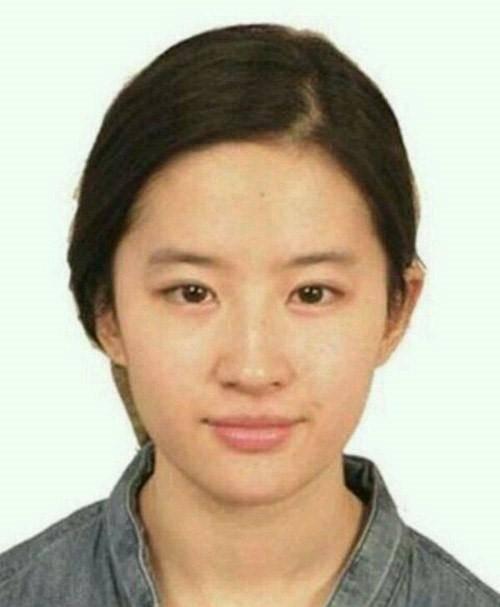 Cười ngất với loạt ảnh thẻ, tiết lộ mặt mộc thật sự của sao Hoa ngữ-2