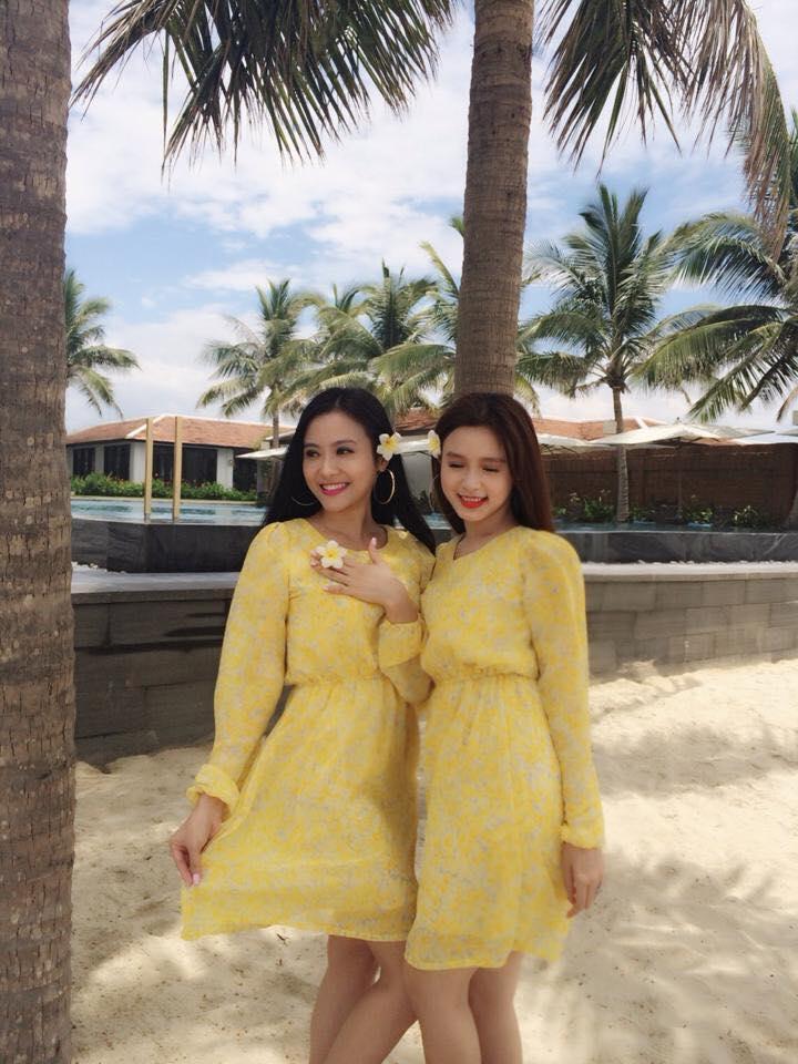 Hot girl - hot boy Việt 22/10: Hot girl Trang Cherry khoe ảnh giường chiếu-3