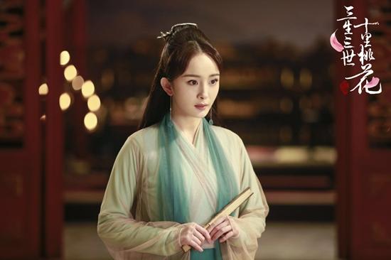 Dương Mịch - Triệu Lệ Dĩnh - Cổ Lực Na Trát: Ai xứng đáng vào vai Tiểu Long Nữ?-4