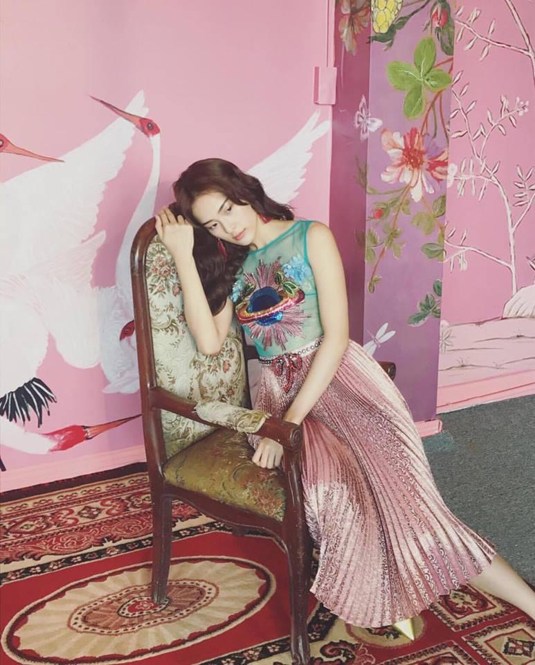 Mặc trùng thiết kế, Hạ Vi - Lan Ngọc mỗi người mỗi vẻ mười phân vẹn mười-1