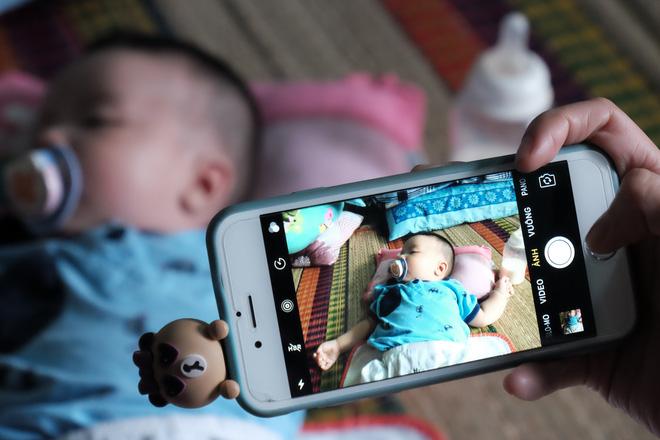 Nhặt được em bé sơ sinh trước cổng chùa, người phụ nữ giúp việc mang về nuôi nấng yêu thương-5