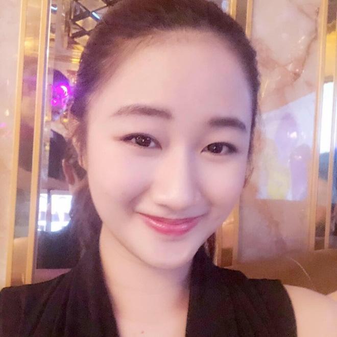 Hoa hậu Thu Ngân bất ngờ khoe con trai 2 tháng tuổi với chồng đại gia-3