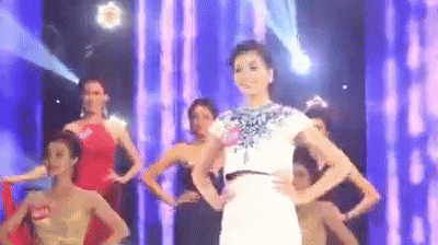 Những biểu cảm khó hiểu của người đẹp Việt tại các cuộc thi nhan sắc-7