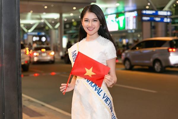 Á hậu Thùy Dung mang gần 140kg hành lý sang Nhật dự thi Miss International-2