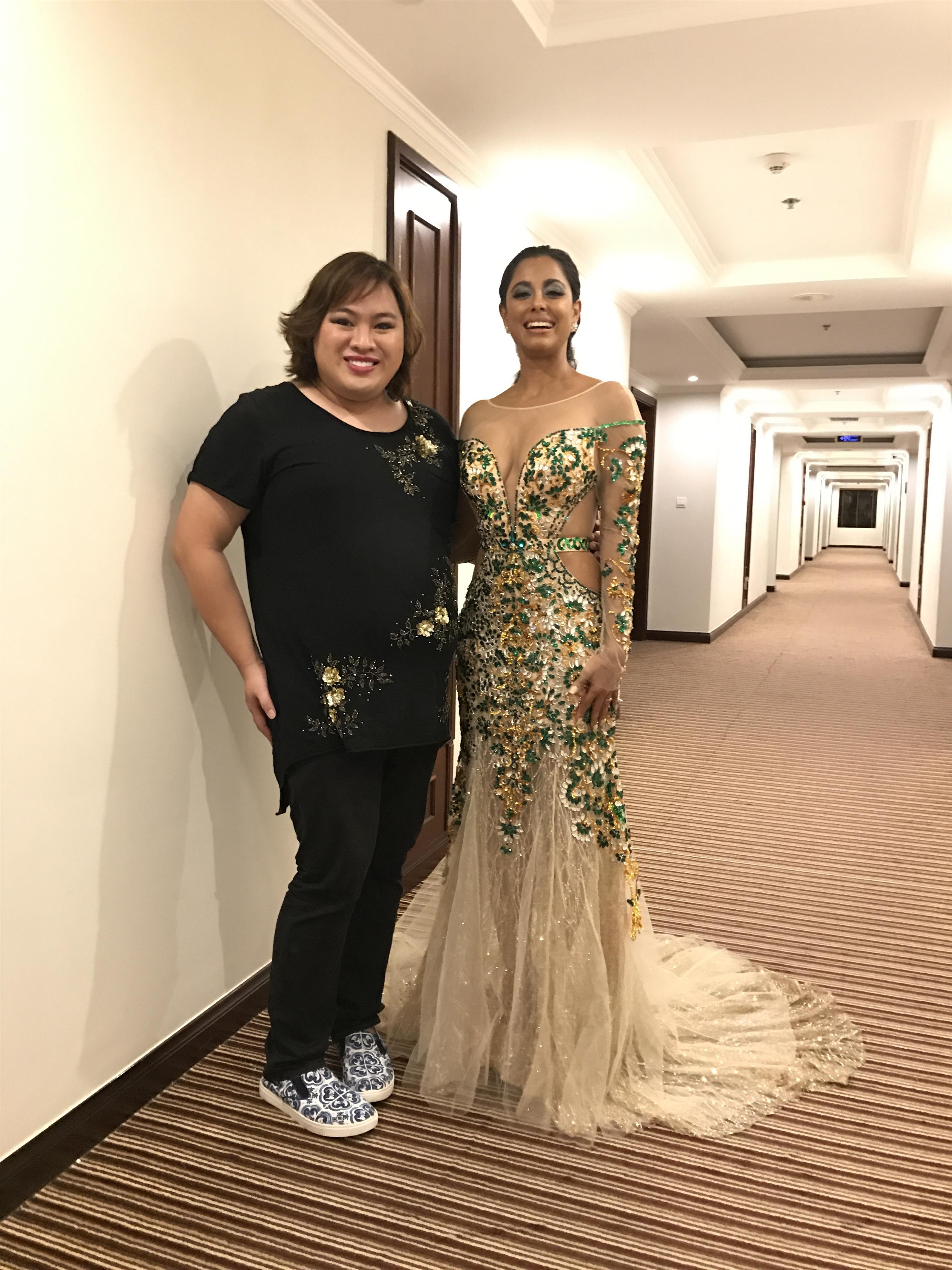 Nhà thiết kế Việt tiết lộ chiếc váy bỗng dưng bị rách của Hoa hậu Cu Ba tại Miss Grand International 2017-2