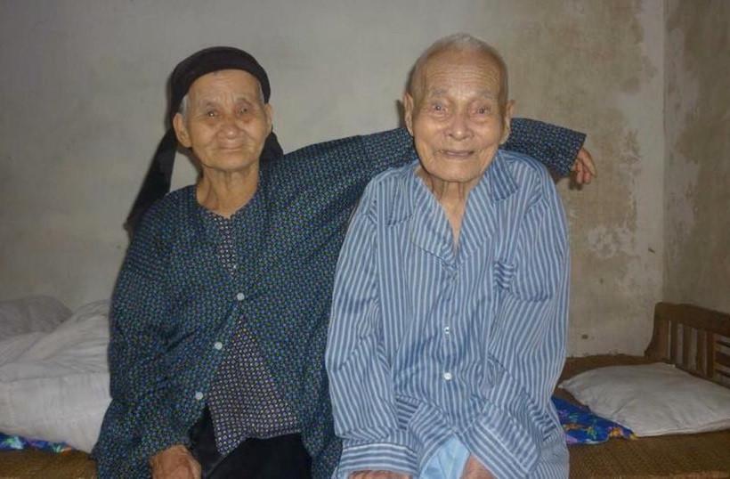 Những hình ảnh cảm động về tình yêu tuổi xế chiều-5