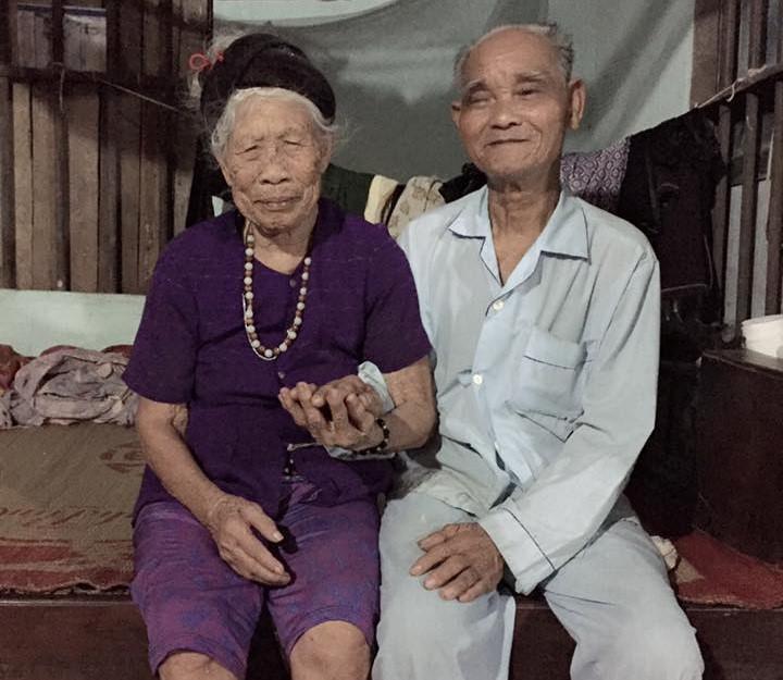 Những hình ảnh cảm động về tình yêu tuổi xế chiều-3