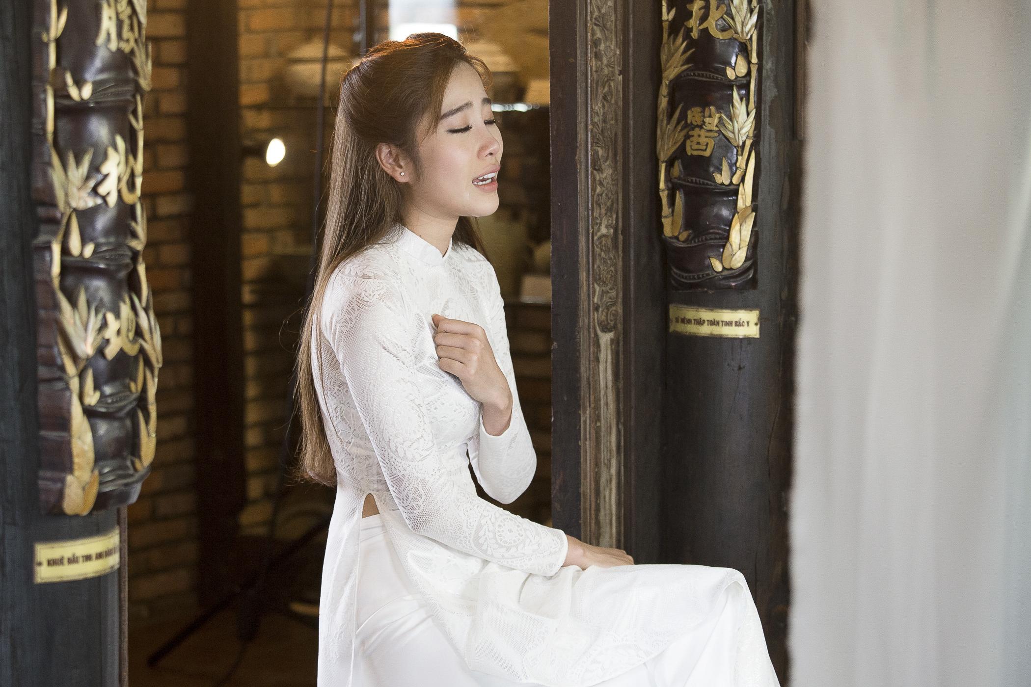 Không hẹn mà gặp, các nghệ sĩ đồng loạt tấn công Vpop-2