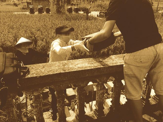 Nam sinh 19 tuổi và câu chuyện nhặt 2.000 thai nhi bị vứt bỏ-5