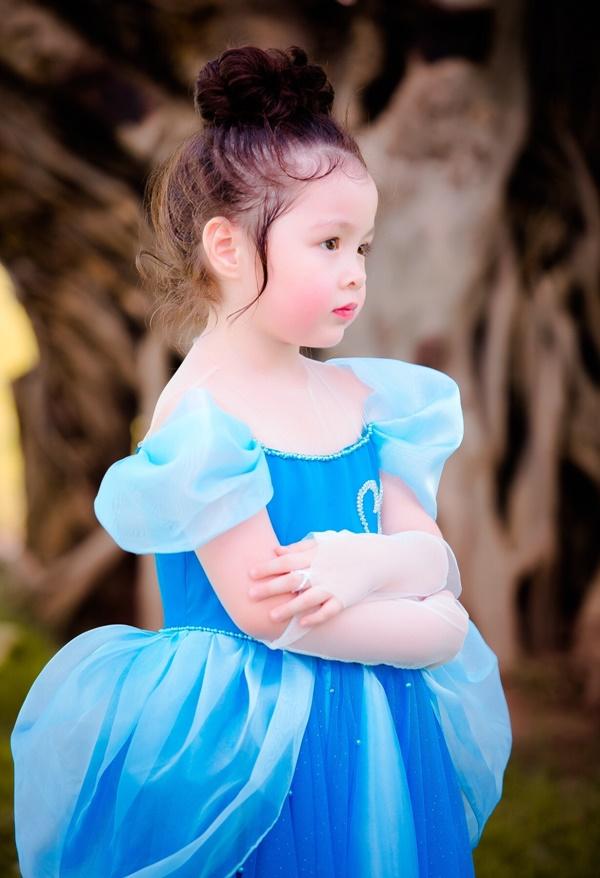 Mê mệt với vẻ đáng yêu của 2 nhóc tỳ nhà Elly Trần-3