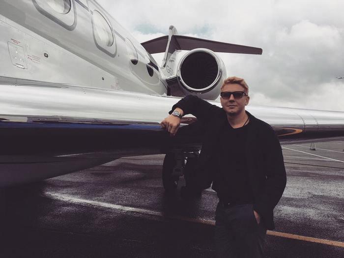 Dịch vụ thuê phi cơ riêng để sống ảo nở rộ trong giới trẻ Nga-6