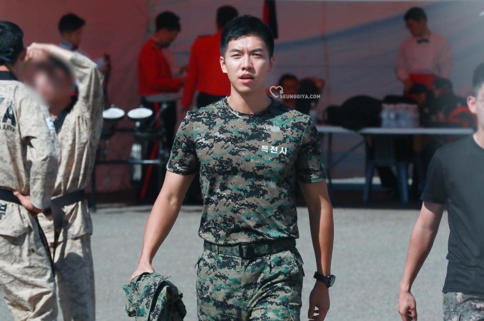 Sao Hàn 25/10: Hyun Bin gây thất vọng với vẻ ngoài già dặn, tóc dài và để râu-2