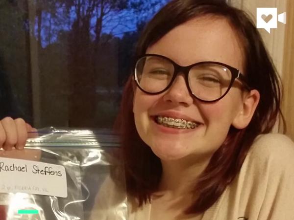 Bố nói với con gái rằng con sẽ bị mù, những lời cô bé đáp trả khiến anh phải khóc-3