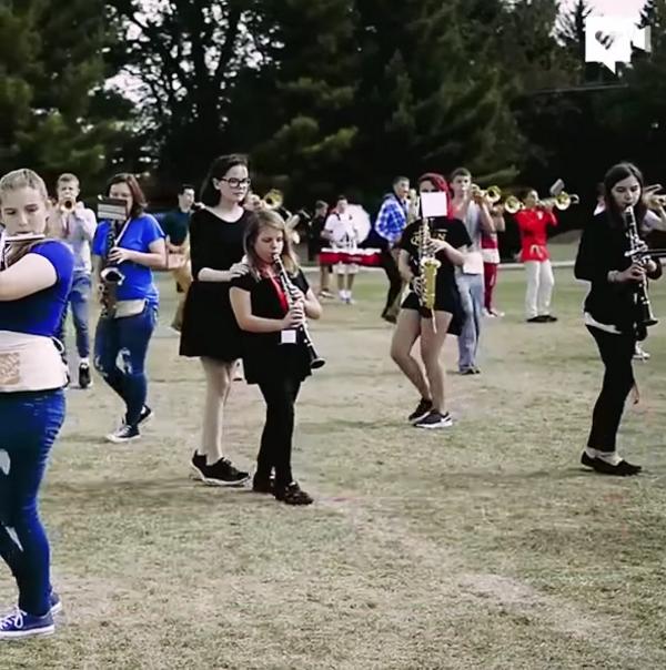 Bố nói với con gái rằng con sẽ bị mù, những lời cô bé đáp trả khiến anh phải khóc-7