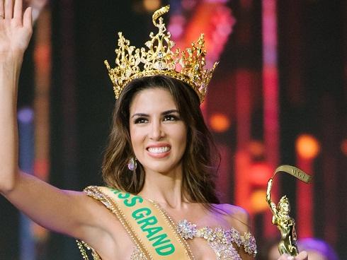 Nhan sắc tuyệt mỹ của 3 hoa hậu quốc tế đăng quang trên đất nước Việt Nam-13