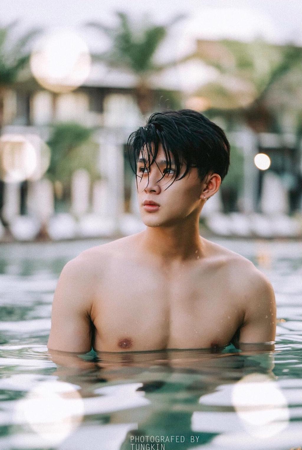 Nam chính điển trai trong MV Ta còn yêu nhau của Đức Phúc là ai?-3