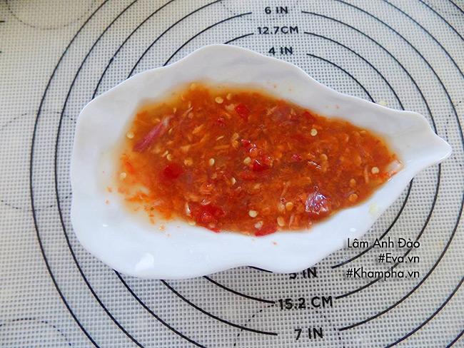 Bữa sáng vừa ngon lại no căng bụng với xôi gà trộn rau răm-2