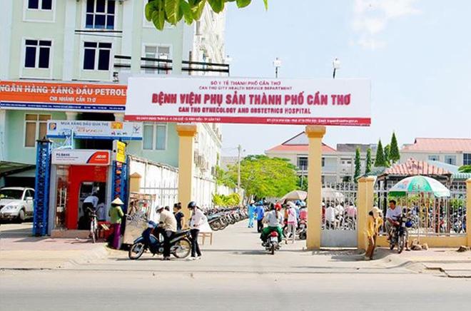 Cần Thơ: Đau bụng bất ngờ, sản phụ sinh con lần ba đẻ rơi ngay trên taxi-3