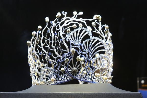 Vương miện 3,2 tỷ vừa ra mắt của Hoa hậu Đại dương 2017 xác lập kỷ lục quốc gia-7