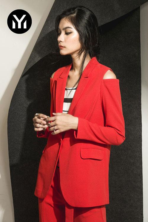 Kim Dung Next Top làm vedette trong fashion show của M.Y.M-5