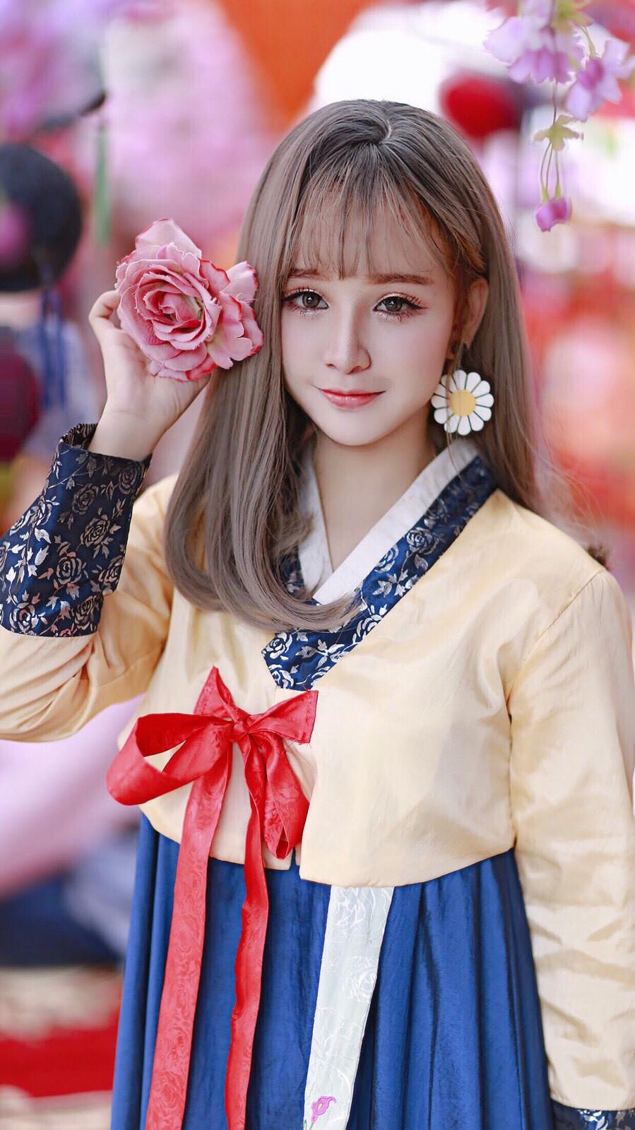 Hot girl cover Yến Tatoo: Khó xử khi được khen hát hay hơn Chi Pu-4