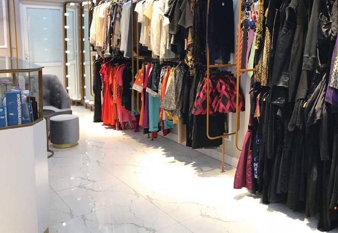 Cô gái xinh đẹp nhận quả đắng khi thuê đồ hiệu săn chồng đại gia-1