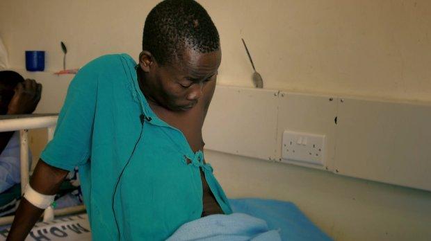 Niềm hạnh phúc của chàng trai trẻ có của quý dài hơn 1m sau khi được phẫu thuật thu nhỏ-4