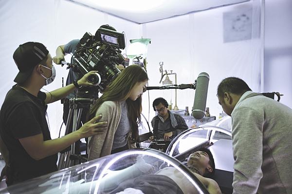 Hậu trường rùng rợn của ca ghép đầu đầu tiên trên màn ảnh Việt Nam-5