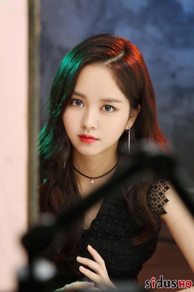 Thế hệ mỹ nhân Hàn sinh năm 1999-2000: Xinh đẹp, quyến rũ và cực kỳ tài năng-2